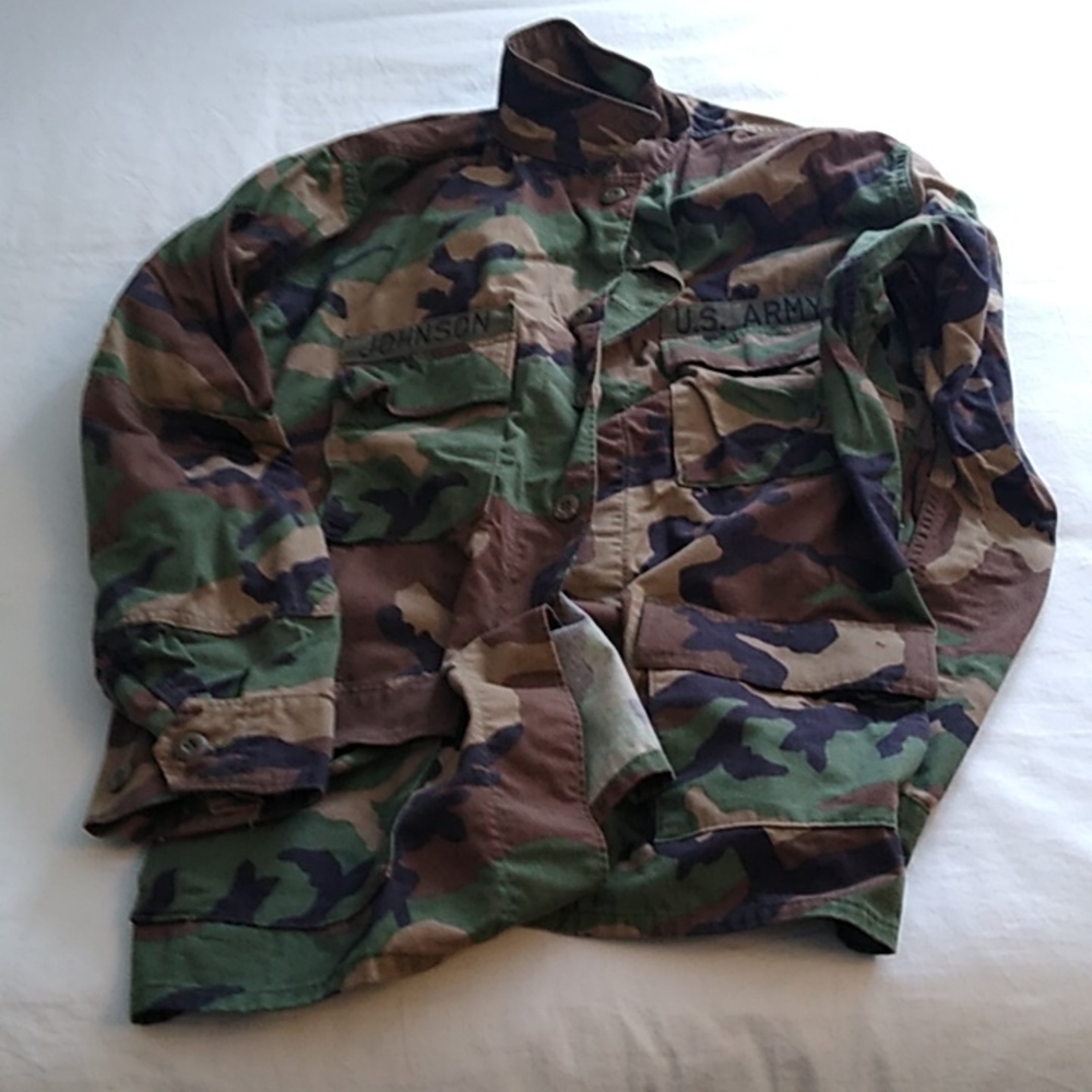 U.S. Army green camo shirt jacket